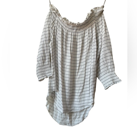 Faithfull the Brand Off Shoulder Smocked Neck Curve Hem Stripe Top Size US 4 - Picture 6 of 9